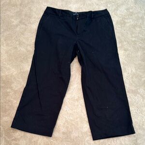 GAP Black Chinos Classic Versatile Design